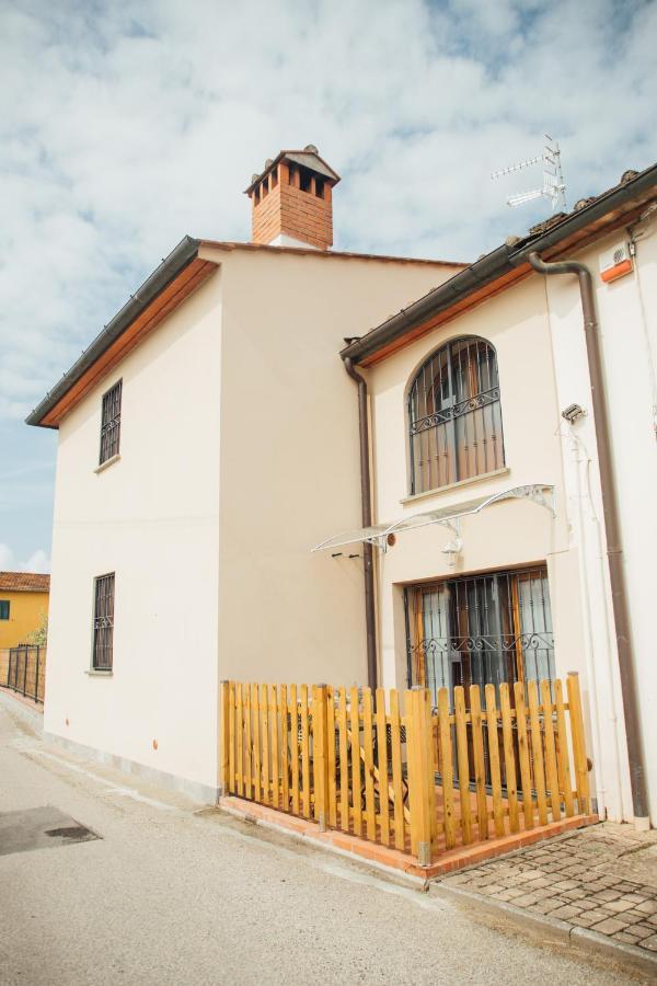 Country Chic Pistoia-Casa In Campagna Giardino, Parking Extérieur photo