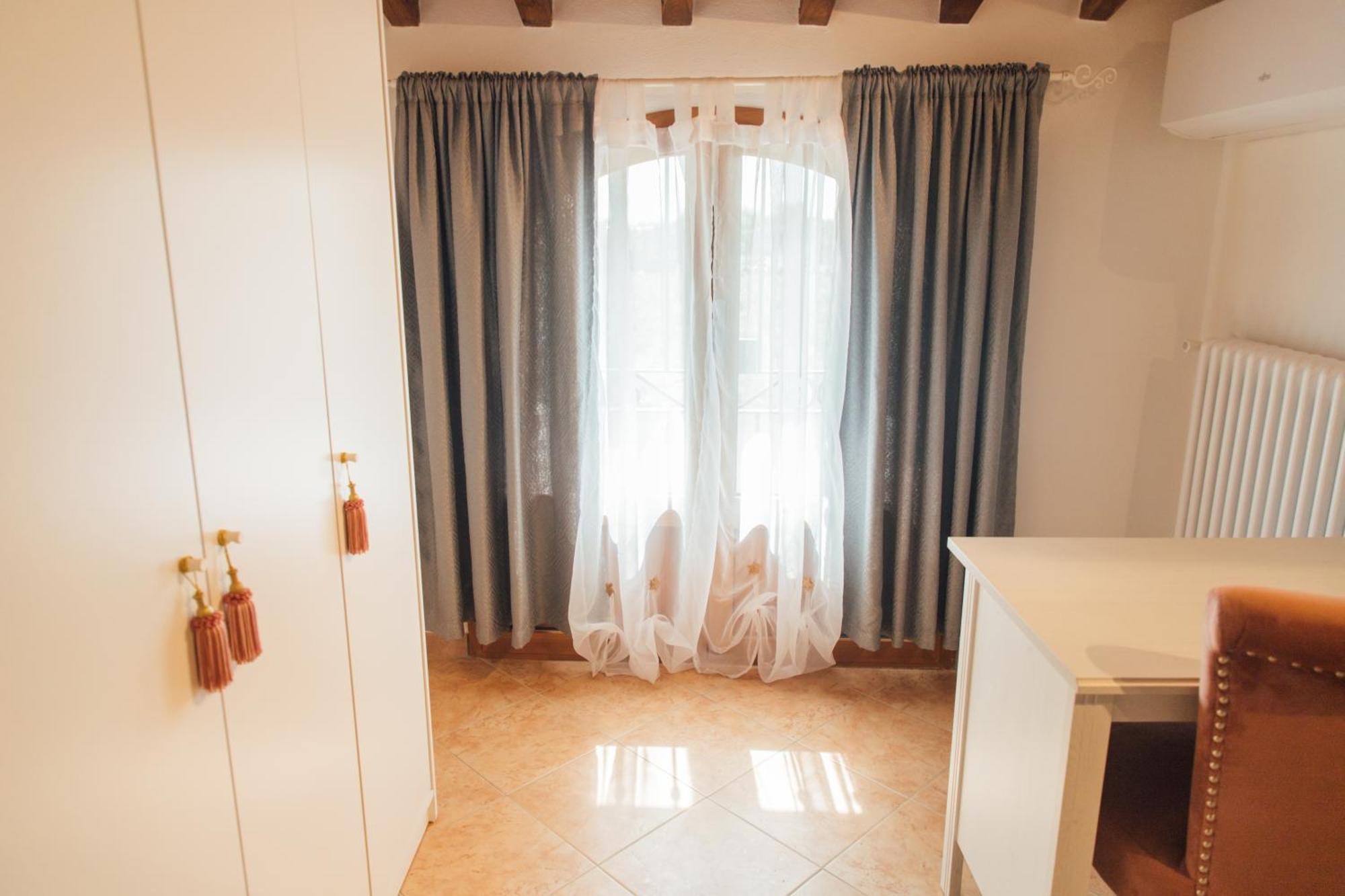 Country Chic Pistoia-Casa In Campagna Giardino, Parking Extérieur photo